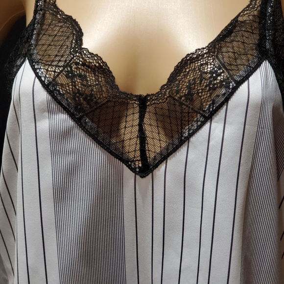 2pcs Amber Millet 1)Trudie 1)Tori Strappy V-Neck Loose Camisole Tank Top Size M - Picture 7 of 13